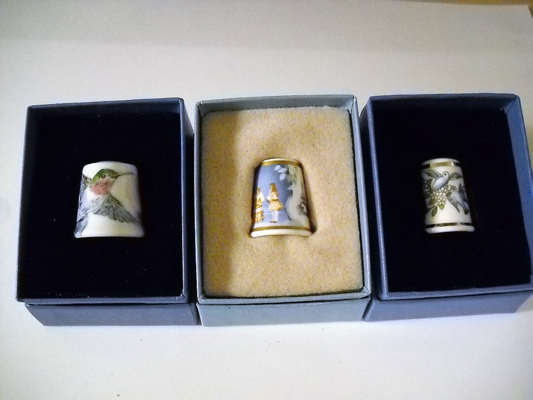 Lot 3 TCC Thimble Collectors Club Thimbles, Hutchenreuther, Royal