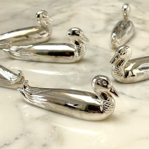 Set of 6 shiny silver metal duck knife rests, elegant table decoration, refined accessories