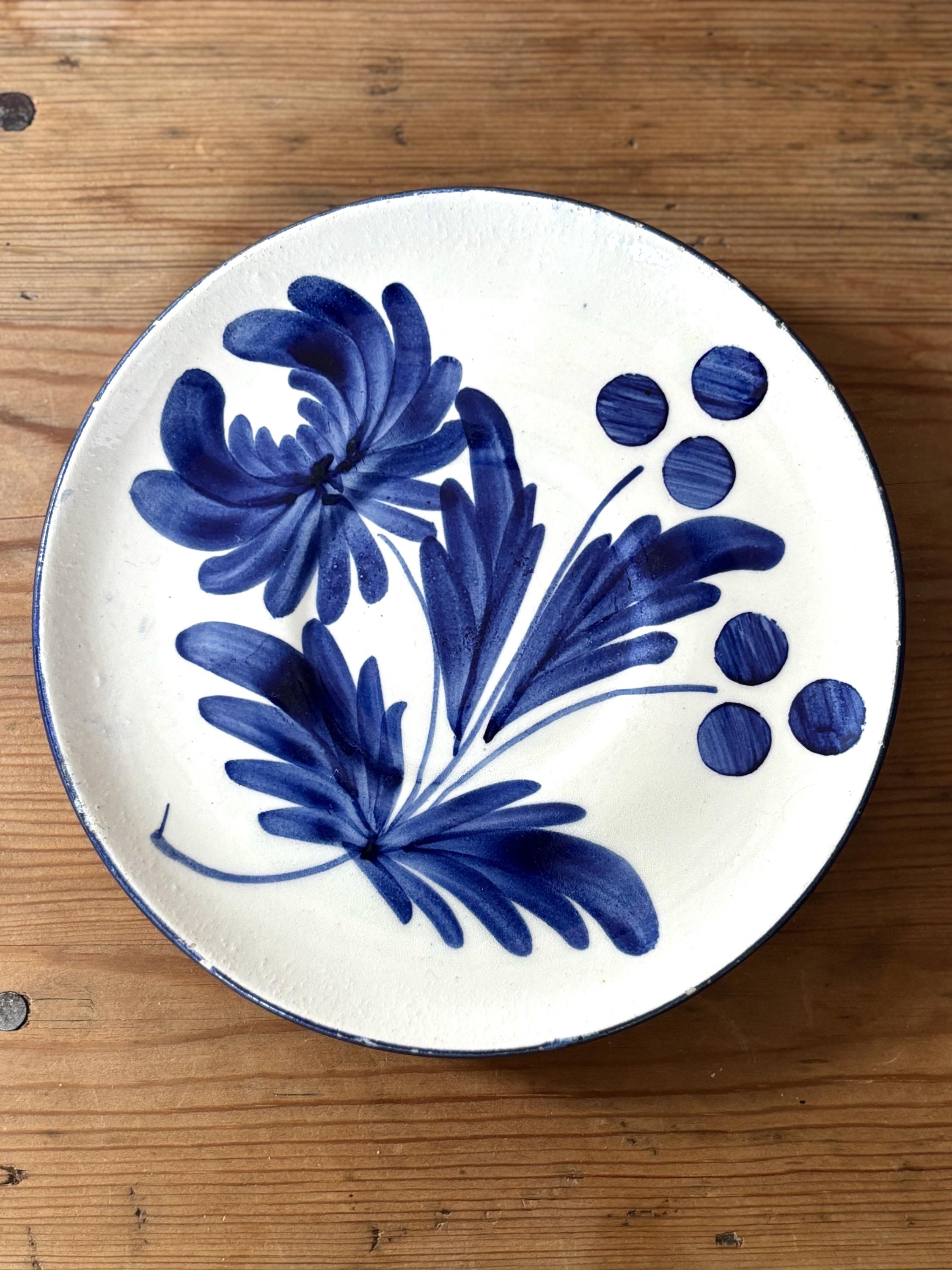 サン・クレマンの白磁デザートプレート2枚セット - フランス製、手描き