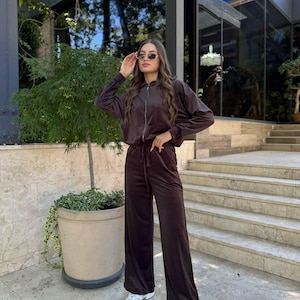 Handmade Velour Tracksuit: Women&#39;s Cozy Loungewear Set