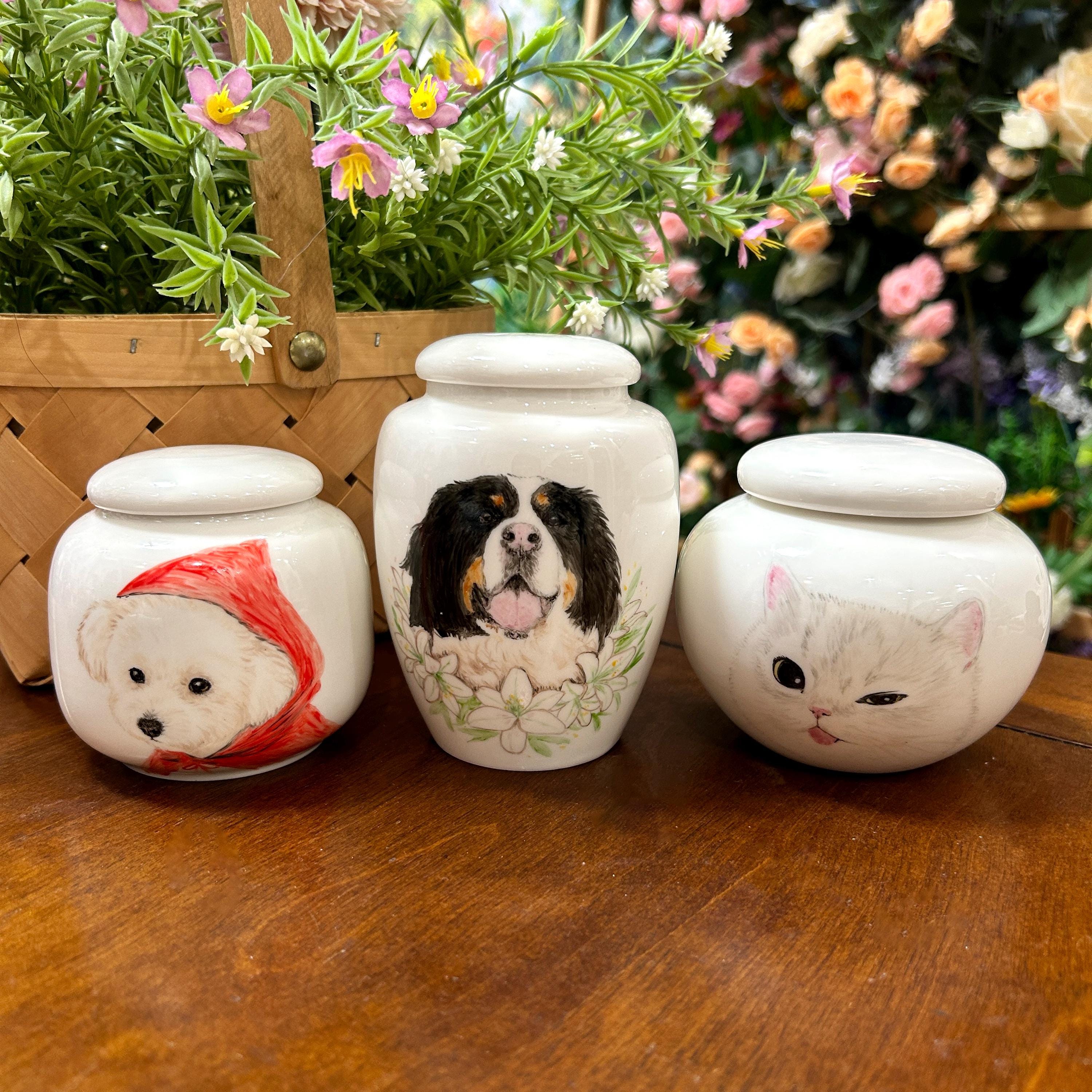 Custom Pet Memorial Urn, Hand Painted Ceramic Dog or Cat Ashes Urn, Personalized Pet Portrait Cremation Urn