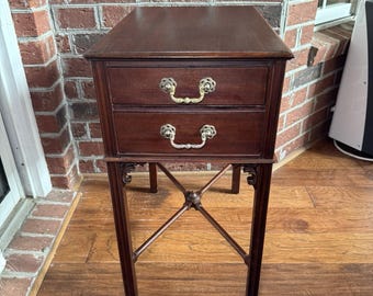 VTG mahonie koloniale revival federale stijl tafel Keeler messing Chippendale-trekkers