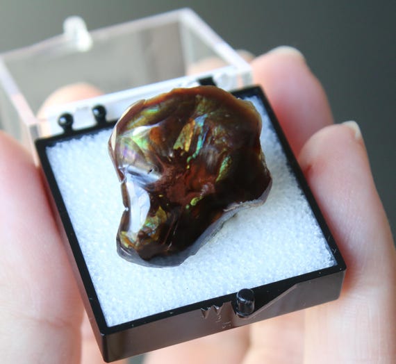 Fire Agate - Polished Piece in Perky Box - Thumbnail