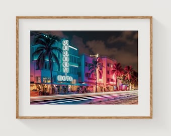 Fotografía de Miami Beach: Hoteles Art Déco de neón, arte mural en Ocean Drive