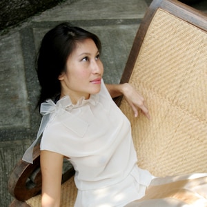 Sheer Austere Blouse w/Organza Collar