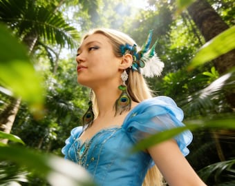 Manchette d'oreille plume de paon, bijou d'oreille Burnlesque burlesque, cadeau Saint-Valentin pour sa maman, cosplay megacon plume, accessoires de fête bohème hippie