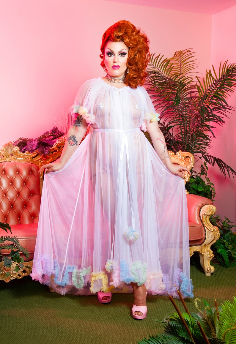 1950s Sleepwear, Loungewear History and Shopping Guide     Showgirl Special Dressing Robe  AT vintagedancer.com