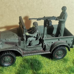 Dodge WC with crew - World War II, scale model 1:35