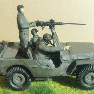 Jeep Willys MB with crew 1:35