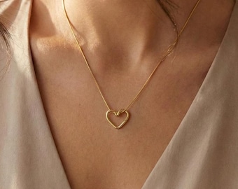 Collar con dije de corazón dorado: collar de amor, collar delicado, collar de corazón minimalista, collar para uso diario.