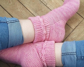 crochet pattern - Hop Socks