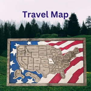 MAPA DE VIAJE DE EE. UU. Mapa interactivo en capas para viajeros, vacaciones, estados, bandera de madera.