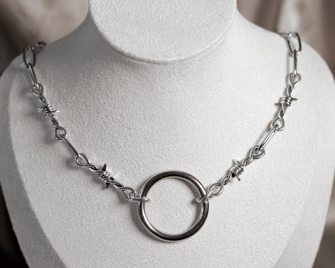 Punk Barbed Wire Choker Necklace – Edgy Emo Unisex Statement