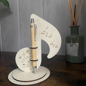 Fichier SVG Porte-Stylo Note de Musique en Bois –  Découpe Laser 3mm – Cadeau Musicien ou Bureau Créatif, Découpe laser, laser cute