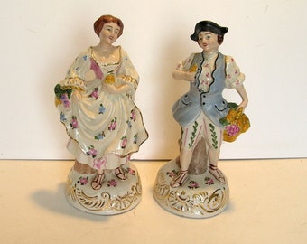 Romantic Colonial Couple Large Figurines