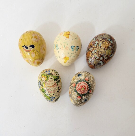 Kashmiri Egg Shaped Paper Mache Trinket Boxes Ins… - image 6