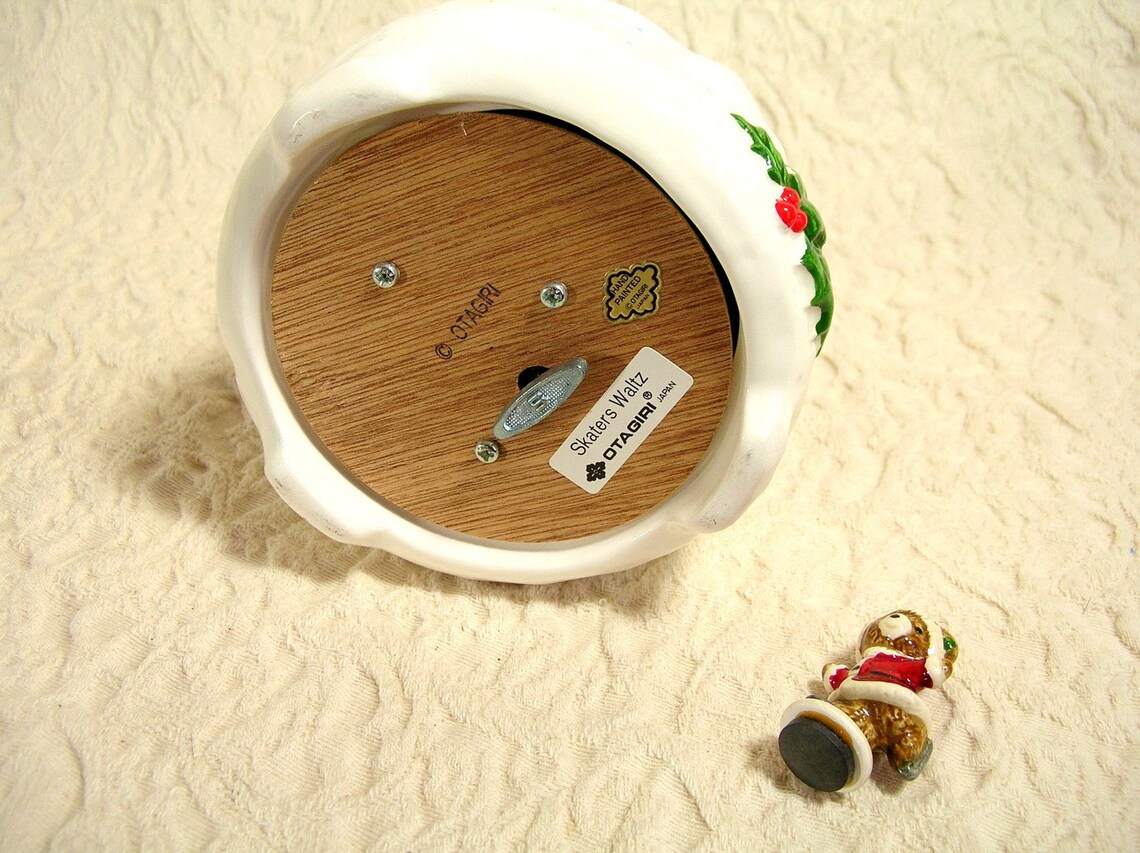 Vintage Ice Skating Bear Music Box Etsy