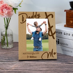 Personalised Dad Gifts,Daddy and Me Photo Frame,Custom Engraved Daddy Picture Frame,Daddy Birthday Gift,Keepsake Gift for Dad,New Daddy Gift