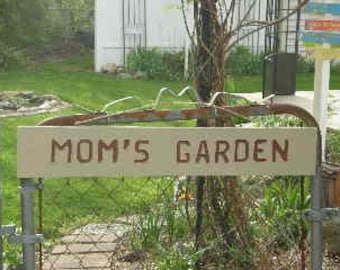 Custom Garden Sign - Mom's Garden