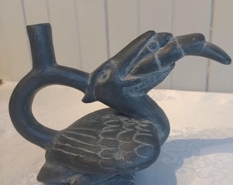 Vintage Pre Columbian Ceramic pottery Peru