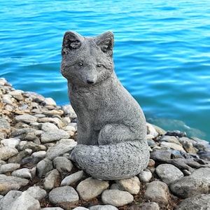 Sitting fox figure, Bushy tail fox sculpture, Concrete wild fox figurine, Garden animal decoration, Outdoor cement statue, Backyard art