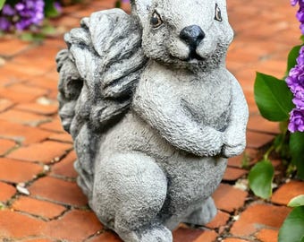 BESWICK ENGLAND Goody Tiptoes 陶器オブジェ Beswick Goody Tiptoes – Beatrix Potter Figurines.