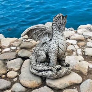 Sitting dragon sculpture, Detailed dragon sculpture, Fairy garden decoration, Painted dragon figurine, Yard decoration, Concrete art