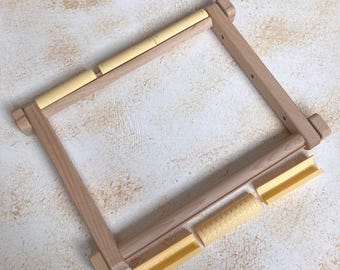 Beech Wood Embroidery Scroll Frame: Adjustable Tapestry Quilting Tool
