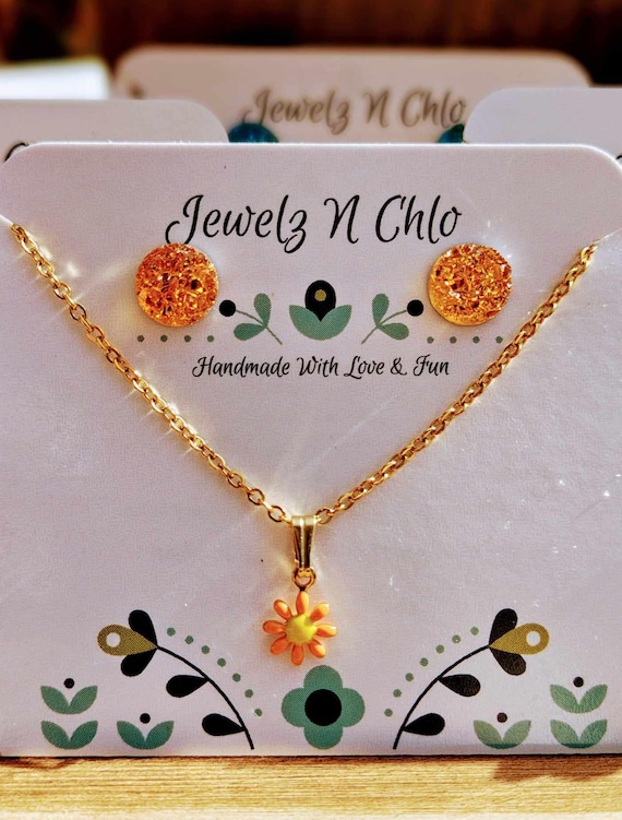 Daisy Necklace - Dainty Flower Necklace - Pendant Necklace - Flower Charm Necklace - Kids Flower Necklace - Gold Necklace - Toddler Jewelry