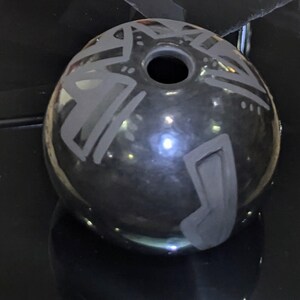 Birdell Bourdon Santa Clara Pueblo Seed Jar – Black Pottery