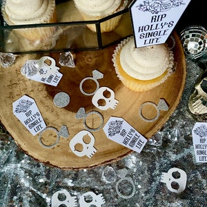 40 pièces de confettis jusqu'à ce que la mort nous sépare | Fiançailles gothiques| Mariage gothique | Bachelorette gothique| EVJF gothique| Enterrement de vie de jeune fille d'Halloween