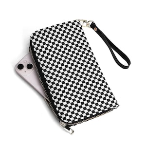 Cartera de piel sintética a cuadros en blanco y negro: elegante y con clase
