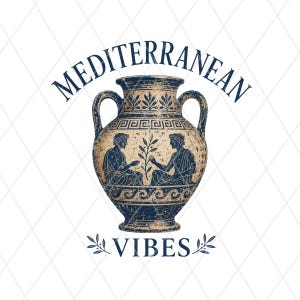 Peut inclure: Une illustration de vase amphore en céramique beige et bleu foncé représentant deux personnages assis tenant une branche de plante. Le texte MEDITERRANEAN est arqué au-dessus du vase et le mot VIBES est centré en dessous, entouré de petites feuilles.