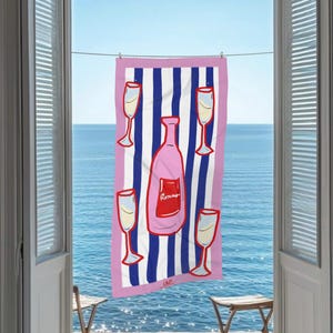 Serviette de plage Prosecco Happy Hour à rayures style maximaliste, accessoire de plage estival, indispensable au bord de la piscine, cadeau pour