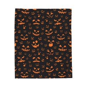 Halloween Velveteen Plush Blanket, Scary Pumpkin Faces Design Cozy Throw, Home Decor