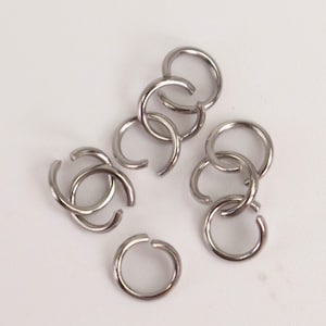 100 pcs of STAINLESS Steel Jump Rings Link Surgical Jumprings 5mm 21G Necklace Bracelet Wholesale Jump Rings Bulk Jumprings