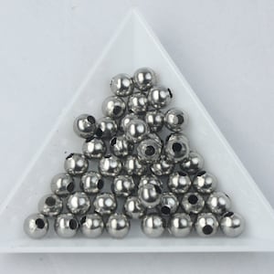 30 pcs of Stainless Steel Round Spacer Beads - 8mm