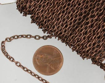 Cadena de cable con textura y acabado chapado en cobre antiguo. Sin soldar, 3 x 2 mm, 50 pies.