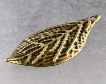 20 pcs of Antique Brass Metal Leaf Dangle Drop Pendant - 33x16mm