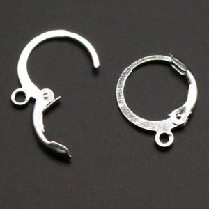 Accesorios para pendientes con cierre de palanca chapados en plata de ley: 12 x 9 mm (30 unidades) - Paquete a granel imagen 2