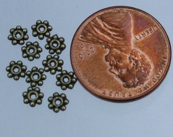 300 pcs - Antique Brass Finished Daisy Flower Spacer Beads - 5mm
