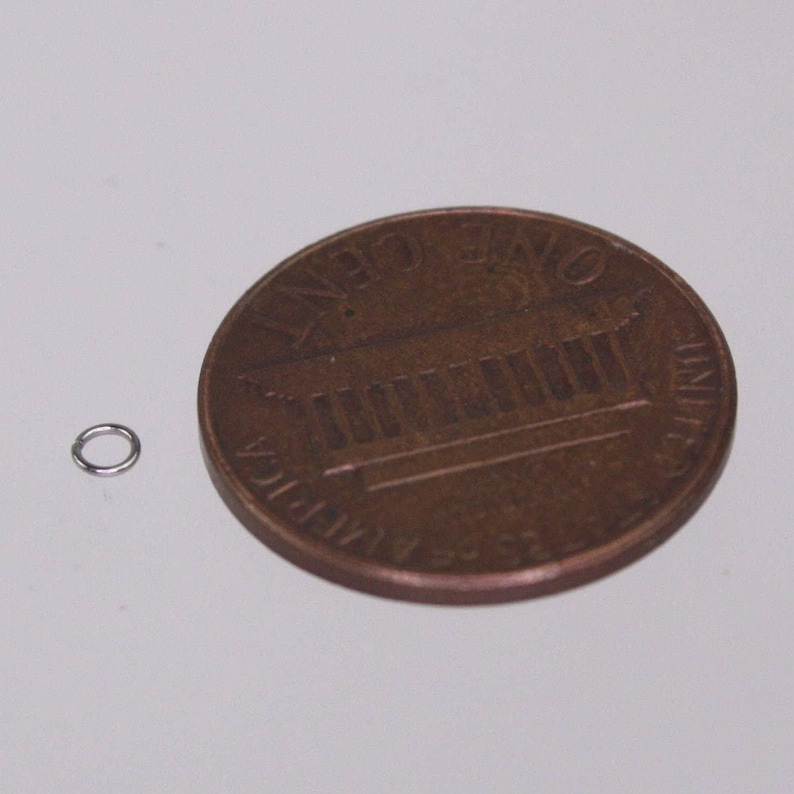 Surgical Steel Jump Rings: 2.5mm Micro Links, 26G 100 pcs - Wholesale Bulk Lot image 3