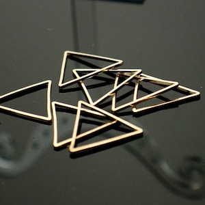 Champagne Gold Plated Brass Triangle Connectors: 20mm Jewelry Links 25 pcs - Bulk Pack