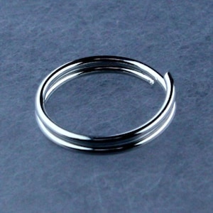 200 pcs of Rhodium Finished Split Rings - 10mm