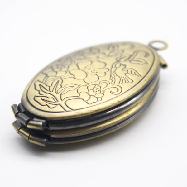 1/5 pcs Locket 4(four) photo picture Locket TREE locket - Antique Brass Oval Locket Charm Pendant - 20x35mm 9.3mm thickness -Many Photo