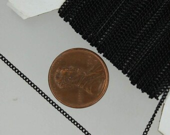 Petite chaîne gourmette en laiton avec finition noire - Maillon soudé de 1,3 mm, 32 pieds - Grande bobine