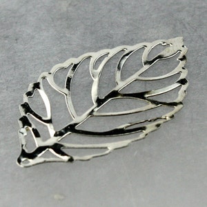 20 pcs of Antique Silver Finished Leaf Dangle Pendant Drop -  44x26mm - Ship from CA USA