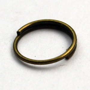 200 pcs of antiqued brass jumpring 10mm - Jump Ring - 1.5 turn Split Ring 10mmSR