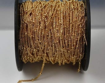 Chaîne gourmette satellite plaquée or - Boule de 2,5 mm - Maillon SOUDÉ de 2,2 x 1,7 mm, 32 pieds - Bobine en vrac