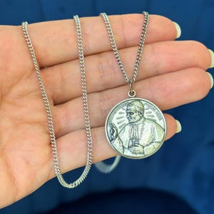 Sterling Silver Joannes Paulus II Pont.Max Pope John Paul II Round Medal 24” Necklace